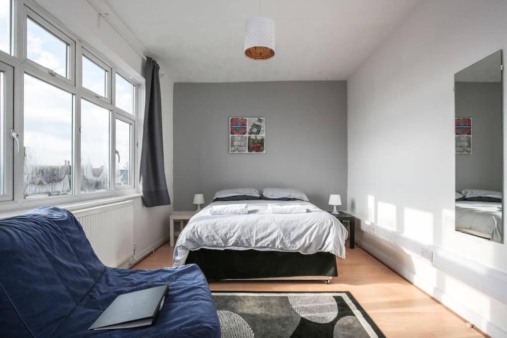 Large Modern Apartment With Garden Sleeps 10 Guests Londyn Zewnętrze zdjęcie